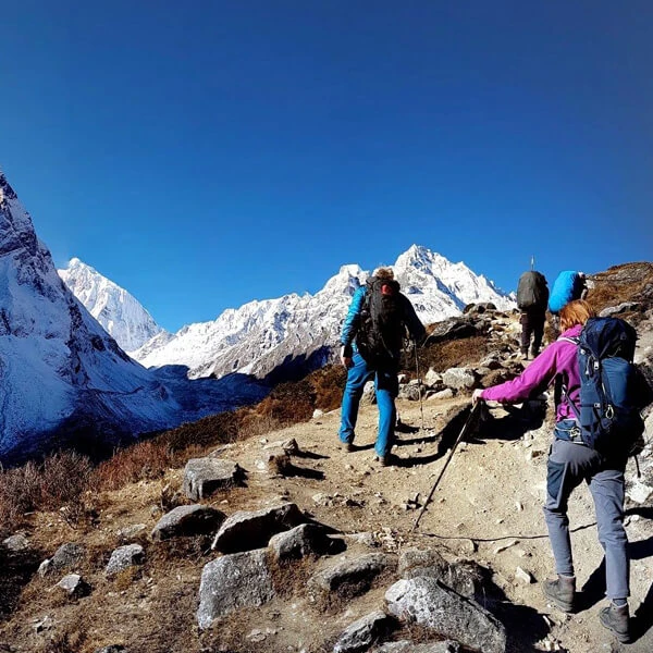 ascending to Larkey La Pass